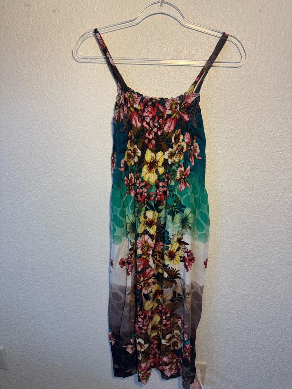 Floral Ombre Maxi Sundress in Green, Yellow & Pink - Picture 3 of 4